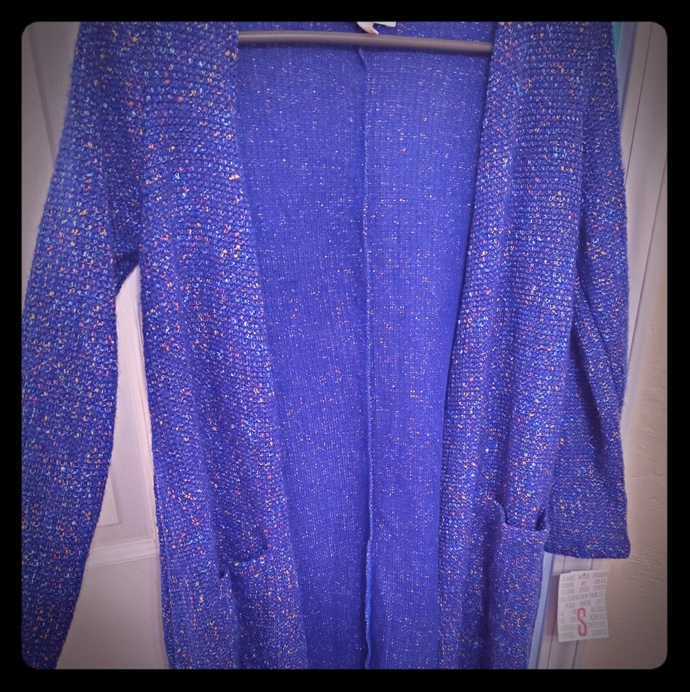 NWT Lularoe Sarah - small